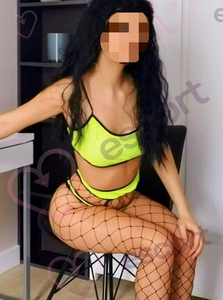 Nina cam - escort 