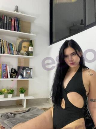 Napalona Zdzira - escort 