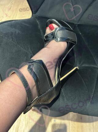 Nóżki , fetysz stópek , realna , piękne zadbane stópki - escort Kielce