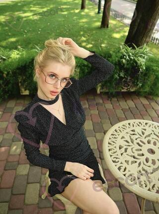 Karina - escort Varsovia