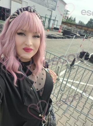 Trans - masaż z niespodzianką - escort Warszawa