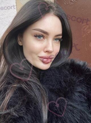 Lilia - escort Varsovia