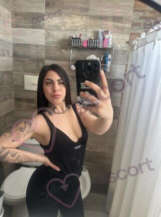 Poiyane - escort Zwolle