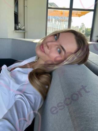 Karina - escort Kattowitz