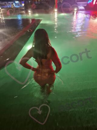 Orientalna Uroda prosto z Toskanii - escort Zielona Góra