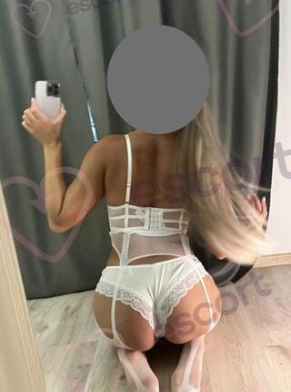 Biała Dama - escort Breslavia