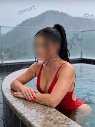 Zara - escort Cracovie