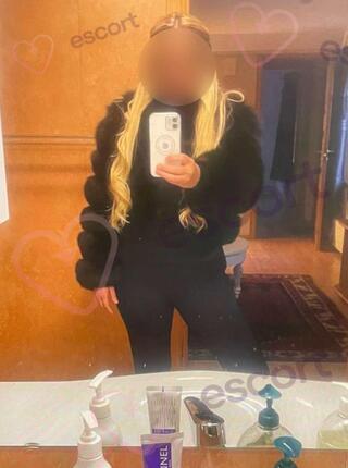 Julia - escort Varsovia