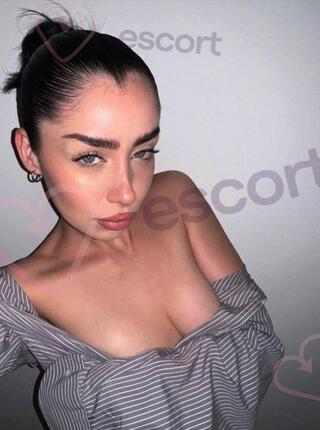 cicha myszka agatka - escort 