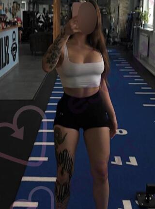 Małolatka VIP - escort Rzeszow