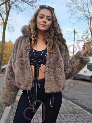 Brzoskwinka - escort Kalisz