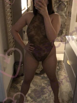 rozgrzewający masaż - escort Warszawa