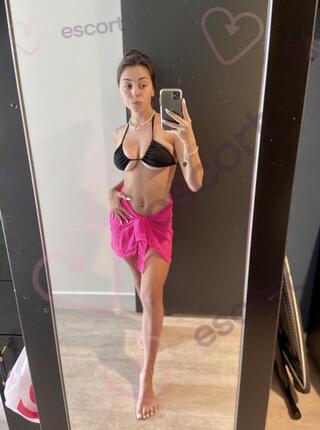 Sarah Vuitton - escort Essen