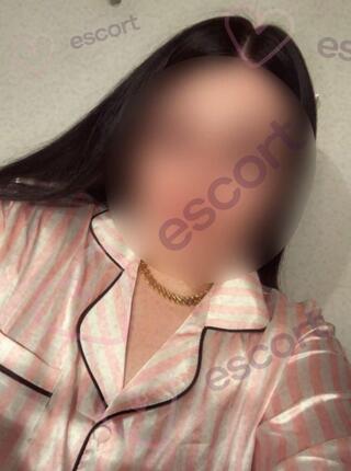Julia GFE - escort Cracow