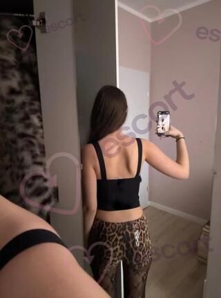 Mokra na samą myśl - escort 