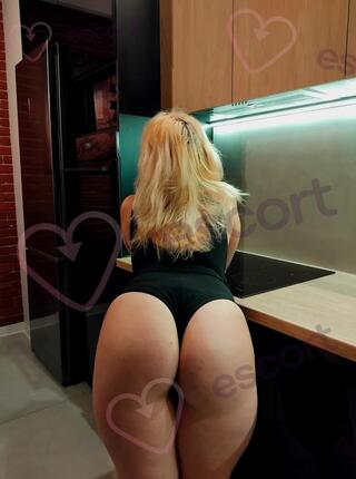 NOWA W MIEŚCIE - escort Radom