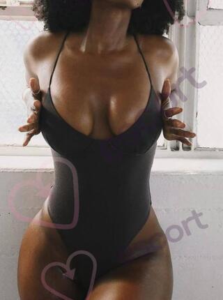 Ivy - escort Varsovie