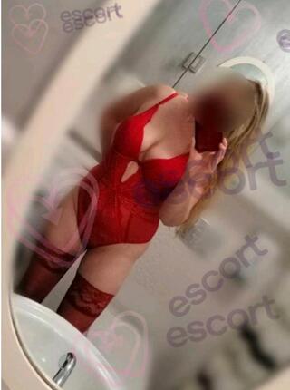 Temperamentna Blondynka... Do piątku - escort Piotrków Trybunalski