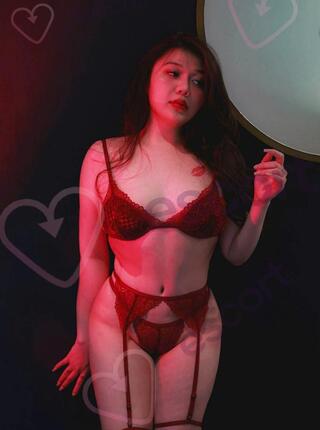 Asian Chubby GFE - escort Radom