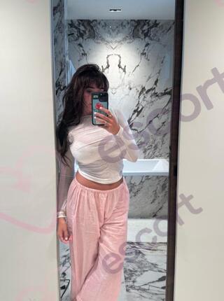 Sephora - escort Genk