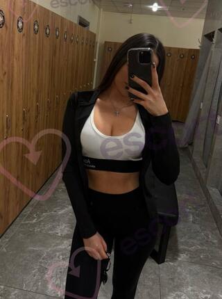 Karina GFE - escort Poznan