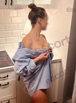 Naturalna Piękność, Monika Masażystka - escort Varsovia