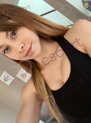 Blandine - escort Paris