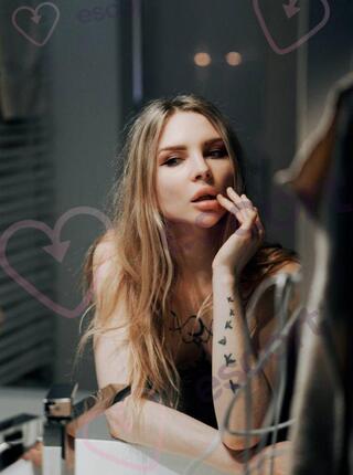 Ameli-Parlament-massage - escort Warsaw