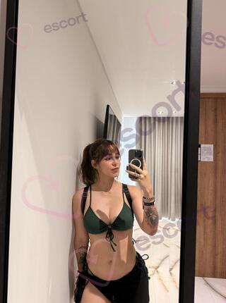 Lea - escort Besançon