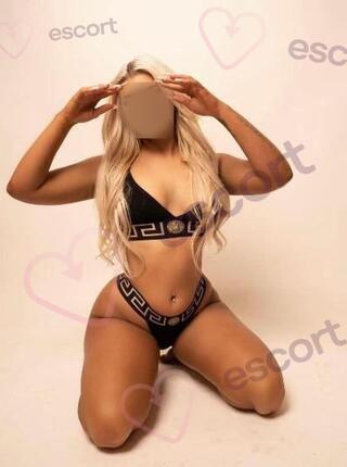 Niegrzeczna Kamila VIP - escort Varsovia