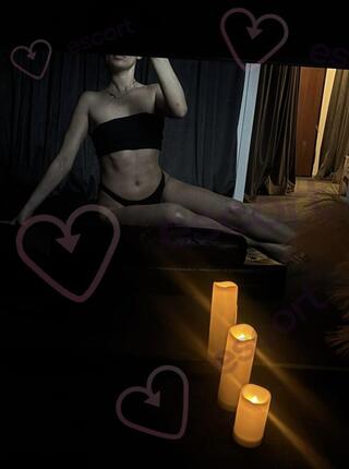 cudowna Oliwka - escort Warsaw