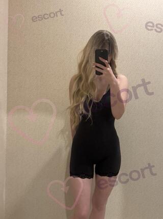 blond petarda - escort Gdansk