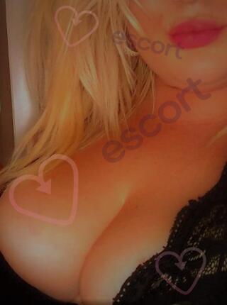 Napalona mamuśka - escort 