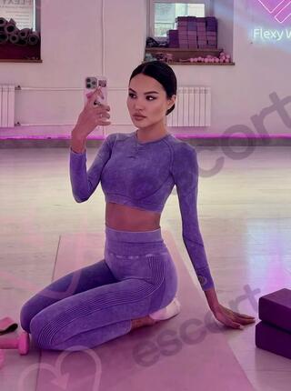 Nika - escort Varsovie