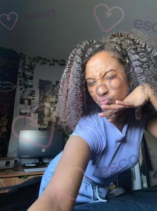 Your Paris - escort Durres