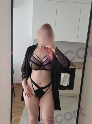Monia - escort Katowice