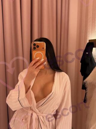 najcieplejsza masażystka - escort Warsaw