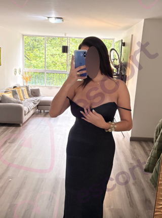 Dominująca Milf Lodziara - escort Varsovie