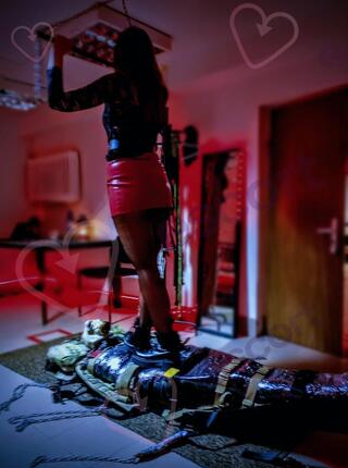 Mistress Meghan M - escort Warsaw