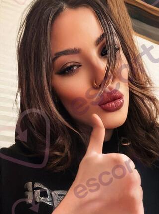 Majka - escort 