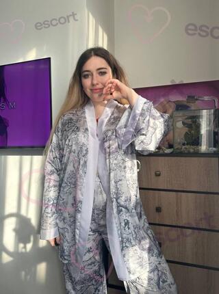 BOGUSIA DUZE CYCKI - escort 