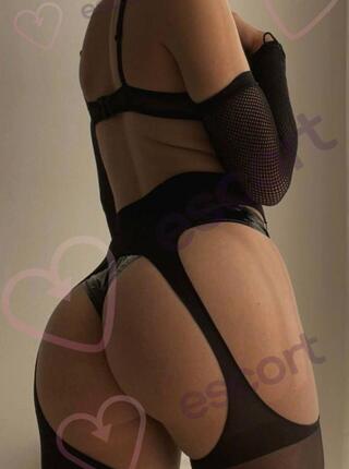 Nina - escort Cracow