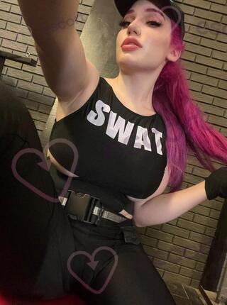 Charlyne - escort Bristol