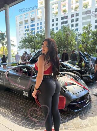 Reckna - escort Frankfurt