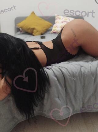 Kuszącą Brunetka  TYLKO DZIŚ 250 zł lodzik lub szybki numerek - escort Siedlce