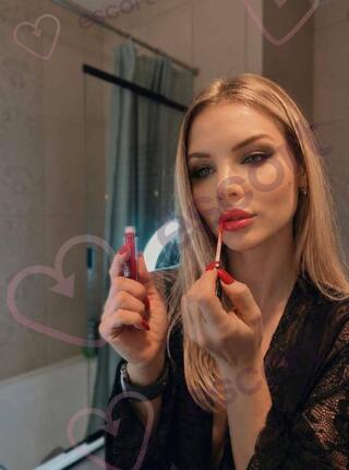 Amelia-parlament - escort Warsaw