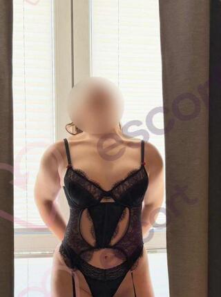 Kamila - escort Cracow