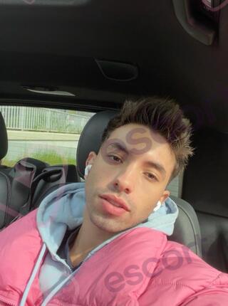 Ycaro - escort Warschau