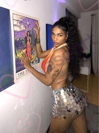 THAY BIG XLL - escort Varsovia