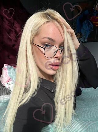 Mia - escort Poznan